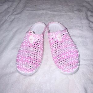 Pink Mesh Slip-On Clogs